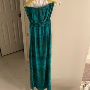 Twelfth Street by Cynthia Vincent Size 0 Maxi dress